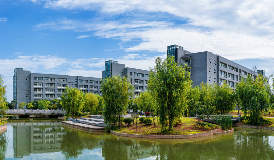 湖北国土资源职业学院成教校园风景06